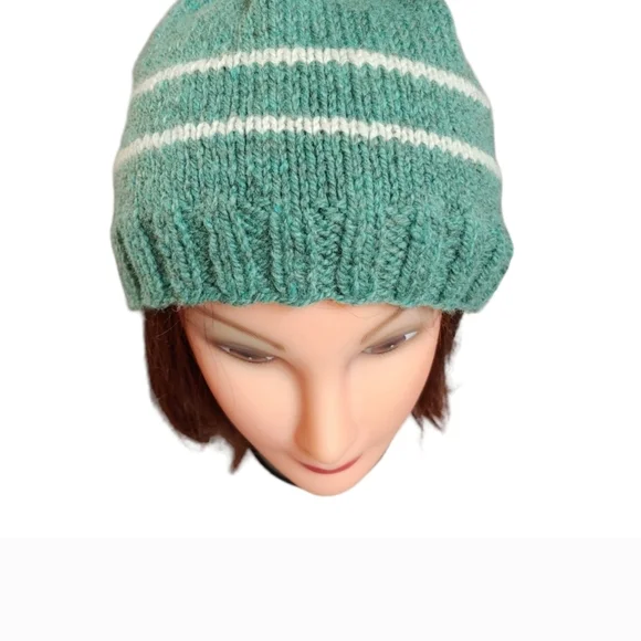 Handmade Beanie 100% Shetland Wool Knit Green and White Hat Washable New - Picture 2 of 5